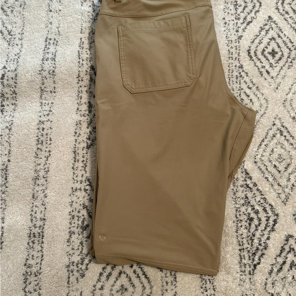 lululemon athletica Men's Khaki Chinos